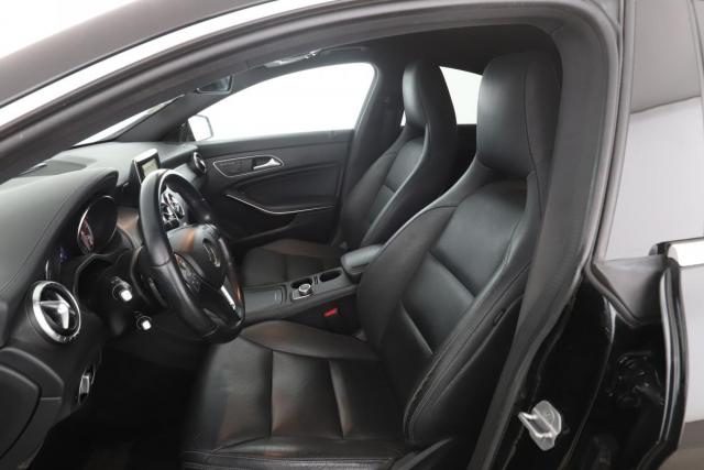 Mercedes Benz Cla image 4