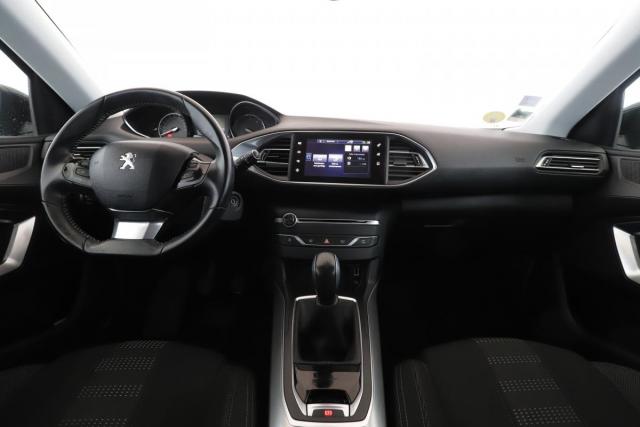 Peugeot 308 image 8