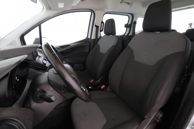 Ford Tourneo image 6