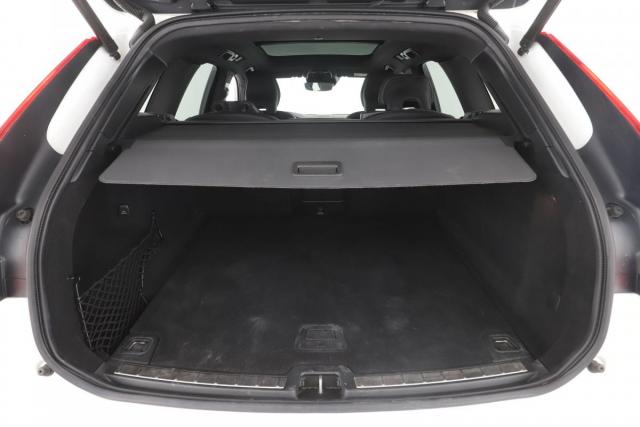 Volvo Xc60 image 8
