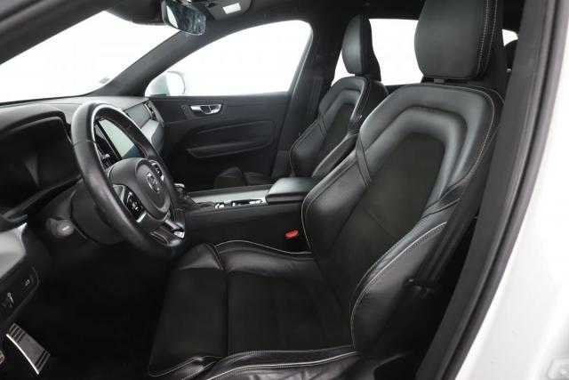 Volvo Xc60 image 7