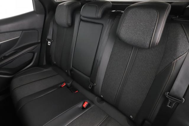 Peugeot 3008 image 8