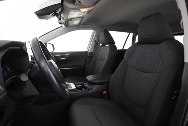 Toyota Rav4 image 6