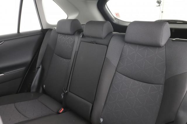 Toyota Rav4 image 4