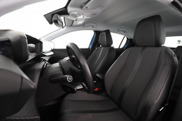 Peugeot 208 image 8