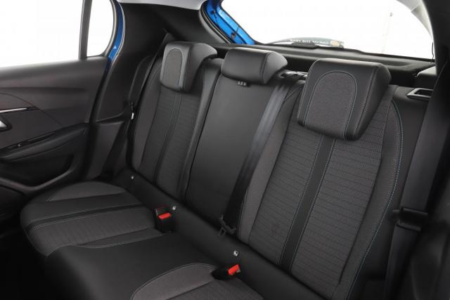 Peugeot 208 image 9
