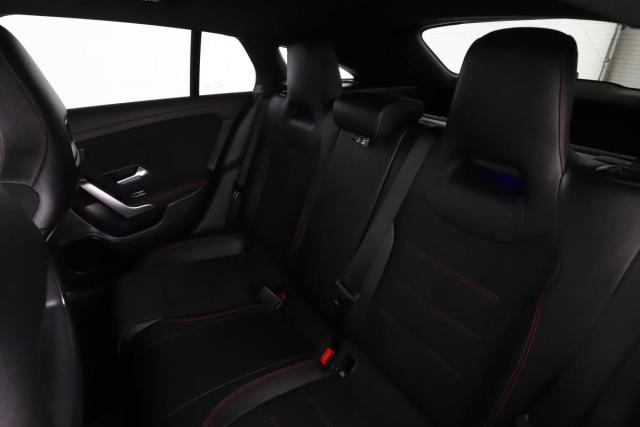 Mercedes Benz Cla Shooting Brake image 7
