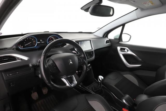 Peugeot 2008 image 6
