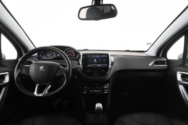 Peugeot 2008 image 7