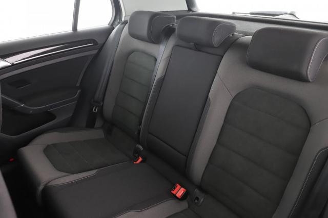 Volkswagen Golf image 6