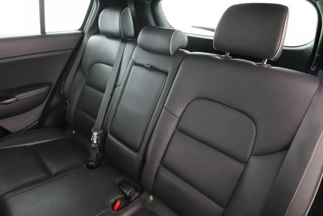 Kia Sportage image 6