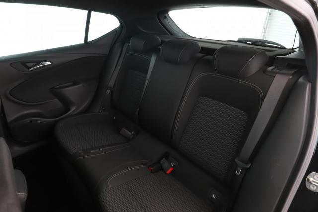 Opel Astra image 7