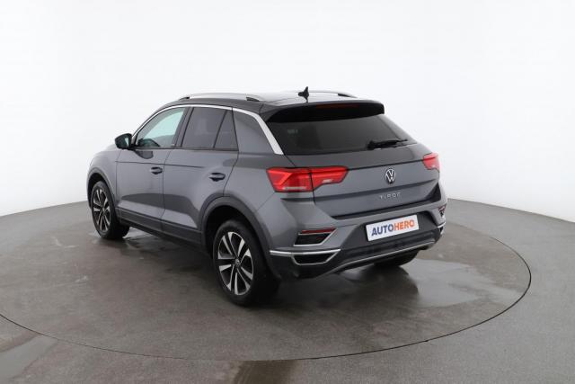 Volkswagen T-Roc image 2