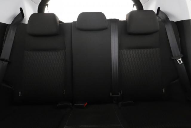 Peugeot 208 image 1