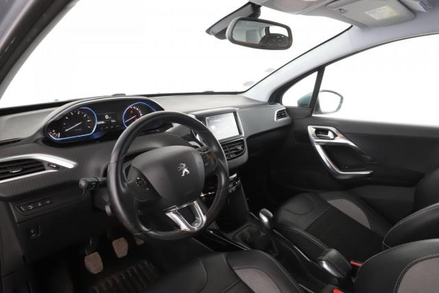 Peugeot 2008 image 9