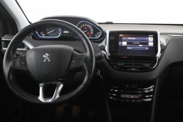 Peugeot 2008 image 6