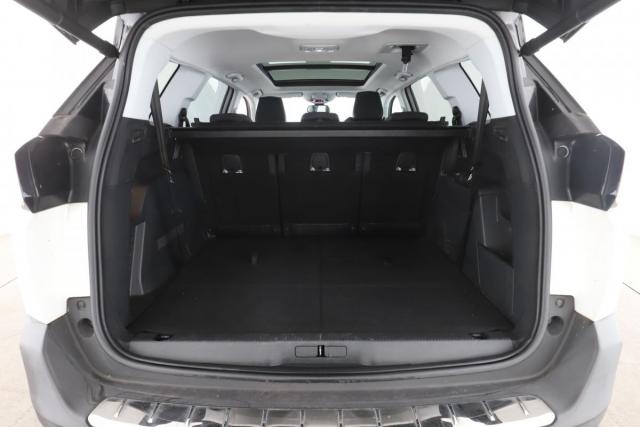 Peugeot 5008 image 4