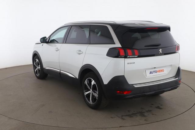 Peugeot 5008 image 2