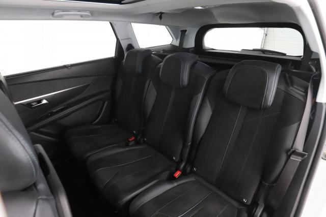 Peugeot 5008 image 9