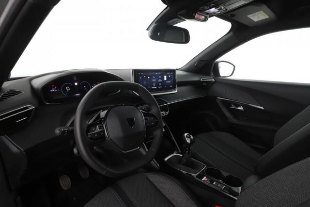 Peugeot 2008 image 9