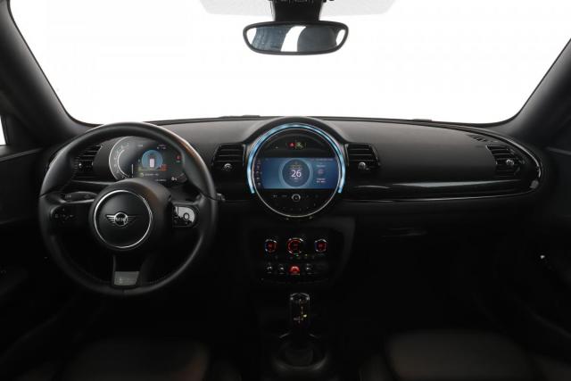 Mini Clubman image 1