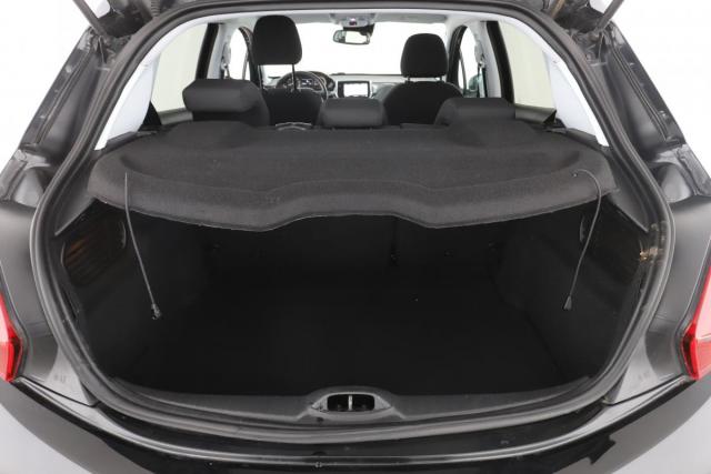 Peugeot 208 image 2