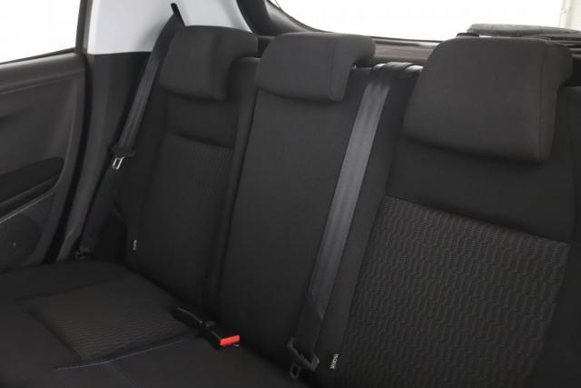 Peugeot 208 image 7