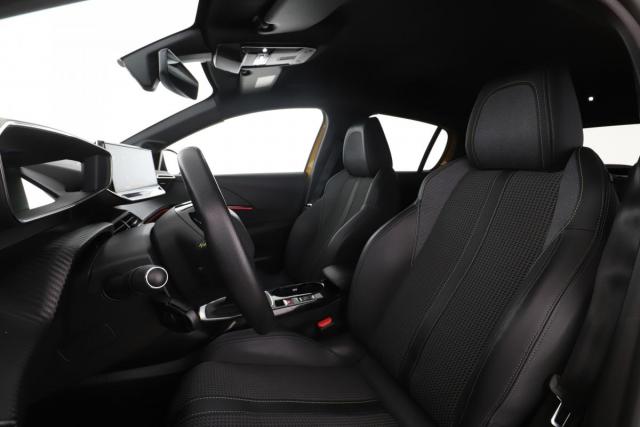 Peugeot 208 image 3