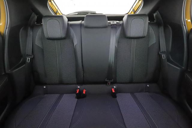 Peugeot 208 image 4