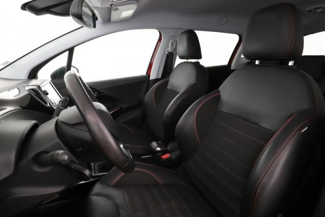 Peugeot 2008 image 4