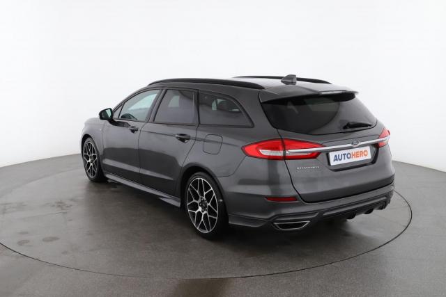 Ford Mondeo image 7