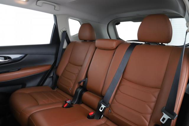 Nissan X-Trail image 5