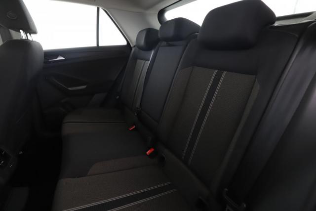 Volkswagen T-Roc image 6