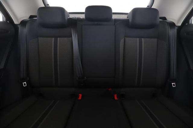 Volkswagen T-Roc image 3
