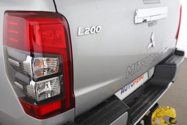 Mitsubishi L200 image 2