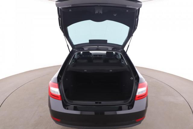 Skoda Octavia image 4