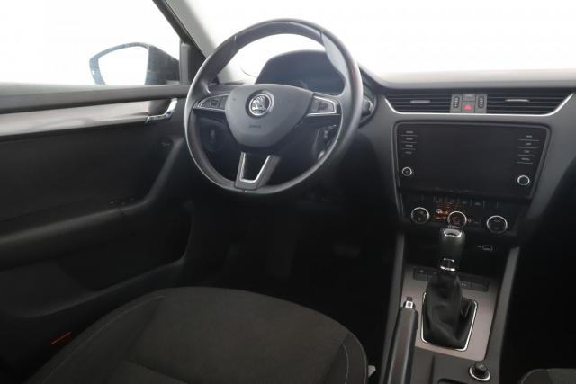 Skoda Octavia image 1