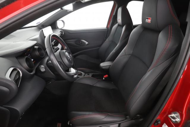 Toyota Yaris image 6