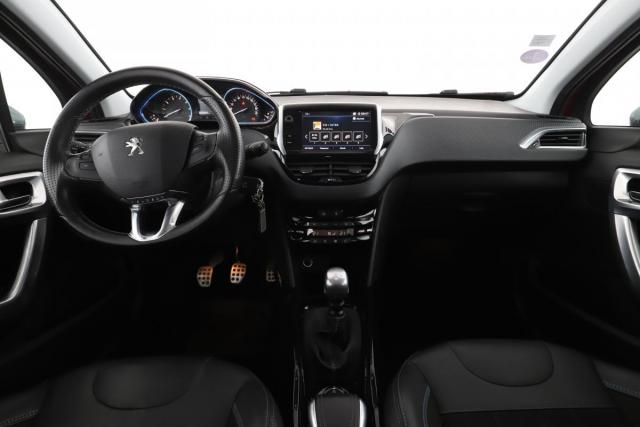 Peugeot 2008 image 1