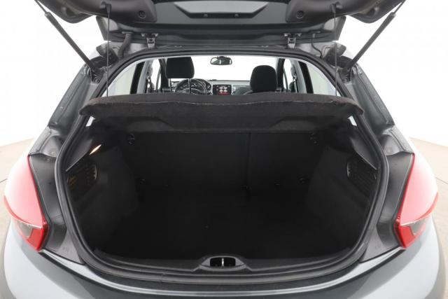 Peugeot 208 image 5