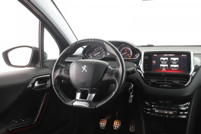 Peugeot 208 image 9
