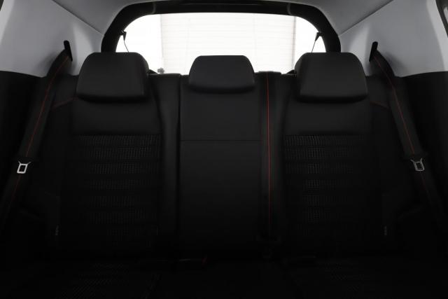 Peugeot 208 image 7