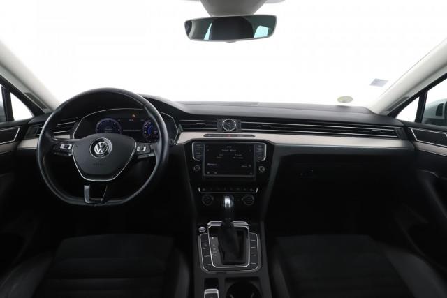 Volkswagen Passat Sw image 7