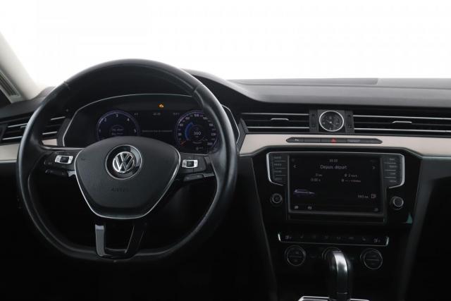 Volkswagen Passat Sw image 8