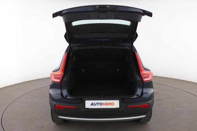 Volvo Xc40 image 9