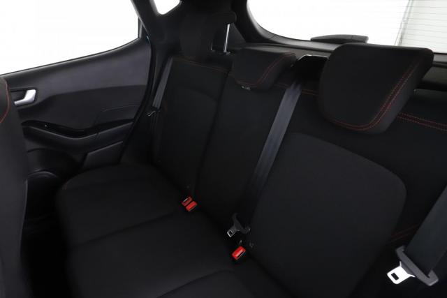 Ford Fiesta image 4