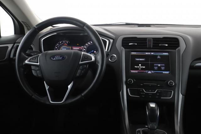 Ford Mondeo image 9