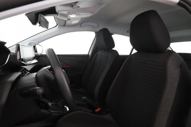 Peugeot 208 image 5