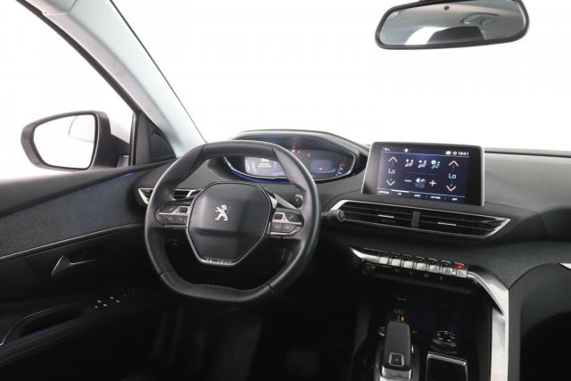 Peugeot 3008 image 8