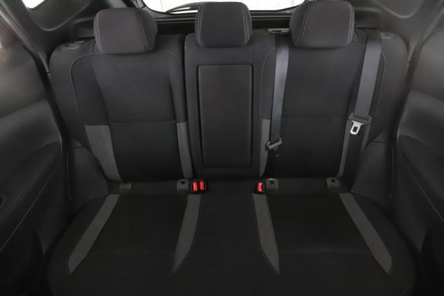 Nissan Qashqai image 8